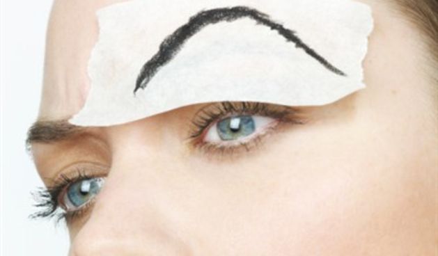 Muškarce plaši puder i iscrtane obrve (Tportal.hr)