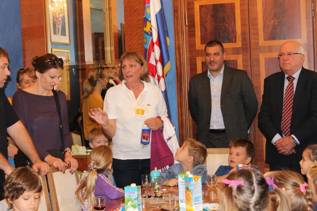 Djeca vrtića Jazine posjetila Gradsku upravu, foto: Grad Zadar Djeca vrtića Jazine posjetila Gradsku upravu, foto: Grad Zadar