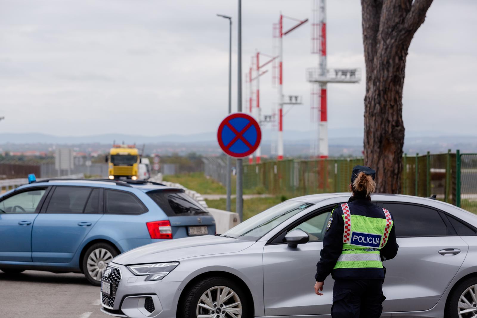 U teškoj prometnoj nesreći u Zemuniku poginule tri slovenske državljanje