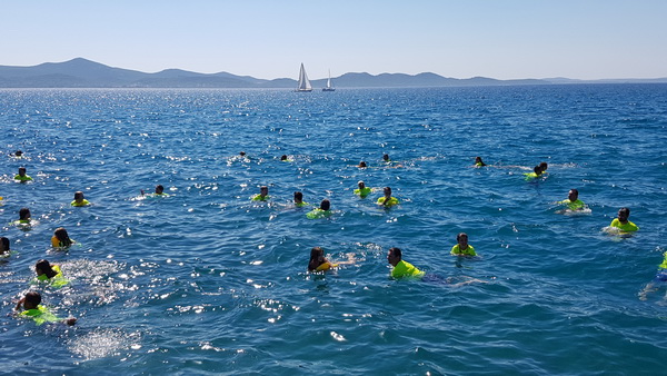 Sasvim osoban doživljaj – 10. dm Millennium Jump sa zadarske rive. Foto: Mladen Malik Barba Sasvim osoban doživljaj – 10. dm Millennium Jump sa zadarske rive. Foto: Mladen Malik Barba