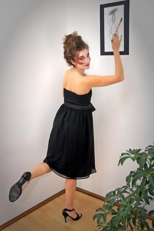 1800 kn; Haljinu dizajnira Klara Dedić: svila (foto: Marin Gospić)