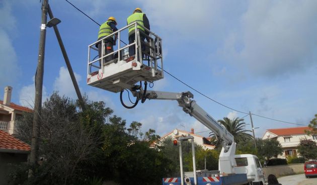 Postavljanje LED javne rasvjete u mjestima Općinbe Preko, Foto: nasiskolji.hr