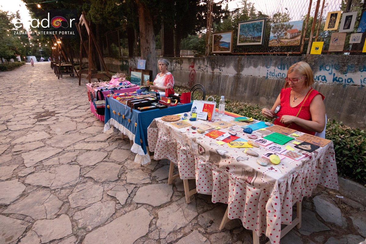 KvartArt 2018: Lijepa subotnja večer u znaku Ante Perkovića, plesa, glazbe i Vatrenih KvartArt 2018: Lijepa subotnja večer u znaku Ante Perkovića, plesa, glazbe i Vatrenih