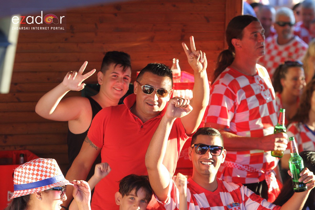 Bibinje: Navijanje za Vatrene i fešta nakon pobjede nad Rusijom