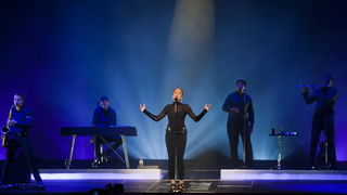 Zagreb, 221111.
Britanska skupina Sade predvodjena karizmatcnom pjevacicom Sade Adu odrzala je veceras koncert u Areni Zagreb u sklopu svoje turneje Sade Live.
Foto: Neja Markicevic / CROPIX