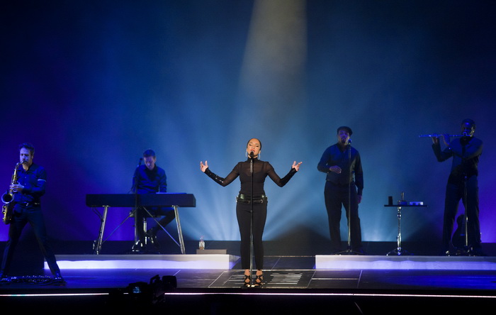 Zagreb, 221111.
Britanska skupina Sade predvodjena karizmatcnom pjevacicom Sade Adu odrzala je veceras koncert u Areni Zagreb u sklopu svoje turneje Sade Live.
Foto: Neja Markicevic / CROPIX