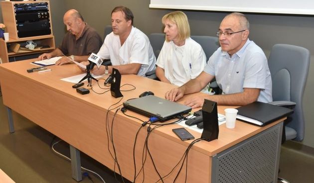 U Opcoj bolnici Zadar odrzana je konferencija za medije lige za borbu protiv raka s ciljem informiranja javnosti o otvorenom ziro racunu putem kojeg bi se prikupljala sredstva za nabavku linearnog akceleratora za lijecenje onkoloskih pacijenata. Branko D