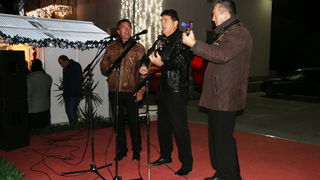 Paljenjem prve adventske svijeće i prigodnim zabavnim programom započela manifestacija Advent na otoku Viru