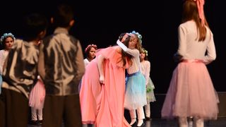 Premijera predstave “U sjeni” udruge “Igrajmo se” Premijera predstave “U sjeni” udruge “Igrajmo se”