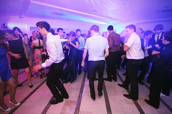 Maturalna večer gimnazije Franjo Petrić (foto:Saša Čuka) Maturalna večer gimnazije Franjo Petrić (foto:Saša Čuka)