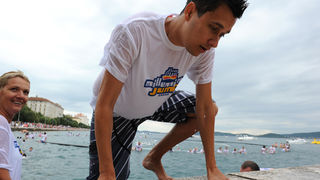 Danas se na zadarskoj rivi cetvrtu godinu za redom odrzava manifestacija Milenijum Jump. Foto : Andrija Lucic / CROPIX