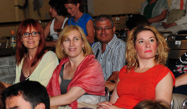 Zadar, 15.07.2013. snimio: Nenad Marčev 
TEATAR RUGANTINO, Zagreb 
Jordan Cvetanović: TERAPIJA 
redateljica: Maja Šimić 
igraju: Gordana Gadžić, 
Siniša Popović, Luka Dragić 
Dvorište Providurove palače