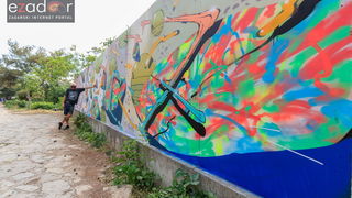 Simboličnim rušenjem zida započeo je urbani festival KvartArt na Voštarnici
