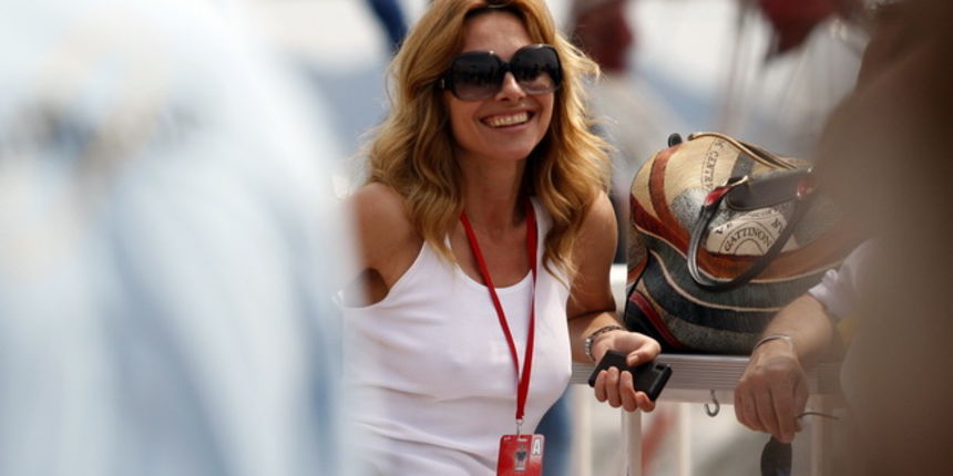 Biograd , 140510.
Danas je u Biogradu odrzana druga Porinova regata na kojoj je za ekipe brojnih diskografskih i medijskih kuca jedrilicarske sposobnosti pokazalo i vise javnih osoba. Na slici Vlatka Pokos.
Foto: Jure Miskovic / CROPIX Biograd , 140510.
Danas je u Biogradu odrzana druga Porinova regata na kojoj je za ekipe brojnih diskografskih i medijskih kuca jedrilicarske sposobnosti pokazalo i vise javnih osoba. Na slici Vlatka Pokos.
Foto: Jure Miskovic / CROPIX