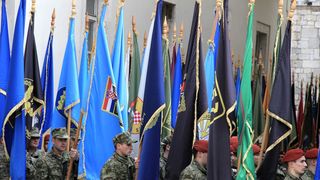 21. obljetnica VRA “Maslenica”: Mimohod branitelja 21. obljetnica VRA “Maslenica”: Mimohod branitelja