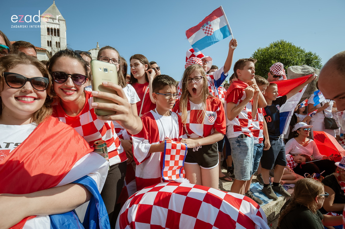 Navijačko ludilo u Zadru za vrijeme i nakon finala Svjetskog prvenstva Navijačko ludilo u Zadru za vrijeme i nakon finala Svjetskog prvenstva