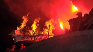 Pag, 280712. 
Pazani i njihovi gosti ove su godine odrzali dvije karnevalske veceri i na kraju spalili mesopusta Marka i bacili ga s mosta u more. Neizostavni dio paskog karnevala je pasko kolo. Izmedju dva svjetska rata (1924. godine) zadarski glazbenik