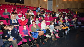 U Kazalištu lutaka Zadar odigrana je predstava “Čarobnjak iz Oza” u režiji Dražena Ferenčine. Foto: Iva Perinčić U Kazalištu lutaka Zadar odigrana je predstava “Čarobnjak iz Oza” u režiji Dražena Ferenčine. Foto: Iva Perinčić