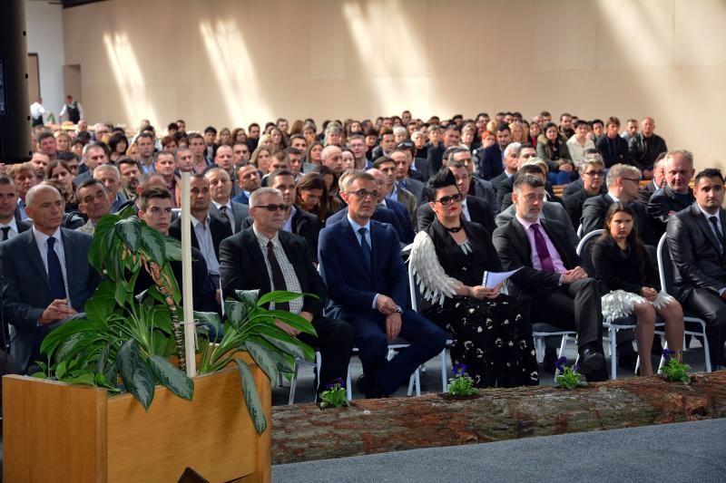 Ministar Jakovina u pogon pustio postrojenje na biomasu za potrebe drvne industrije Ministar Jakovina u pogon pustio postrojenje na biomasu za potrebe drvne industrije