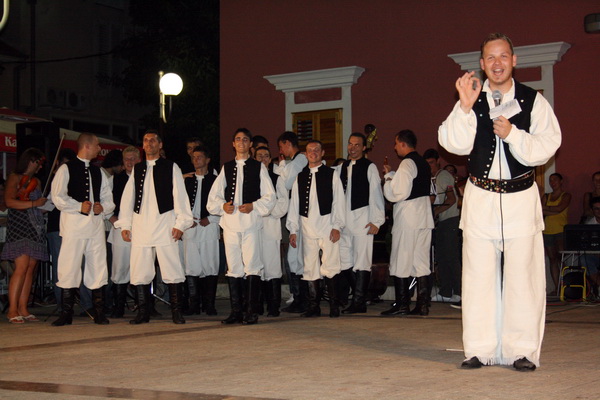 Biograd na Moru: Zavrsna priredba Ljetne skole folklora