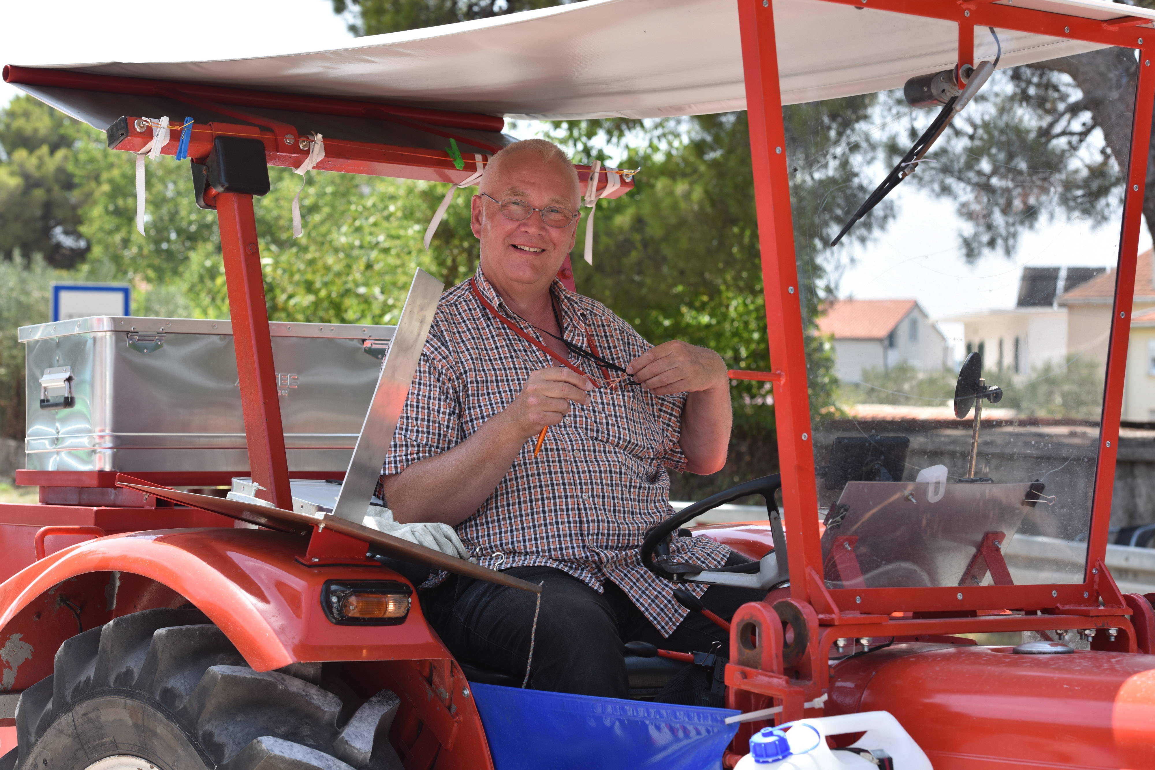 Na ljetovanje u Hrvatsku traktorom! Nijemac putovao 9 dana i prešao 1700 kilometara