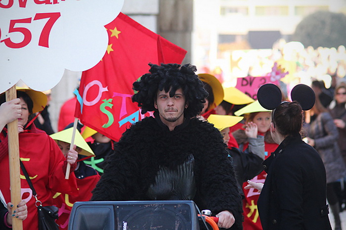 Karnevalić Radija 057, 16. veljače 2012, Foto: Saša Čuka Karnevalić Radija 057, 16. veljače 2012, Foto: Saša Čuka