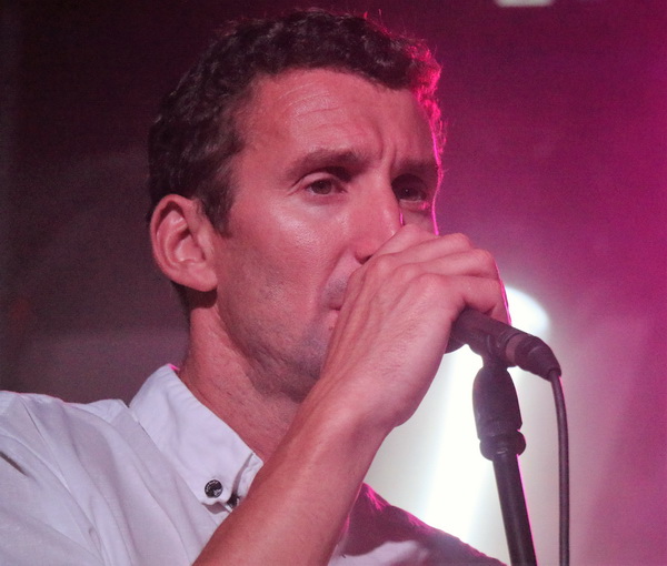 Virsko ljeto 2016: Tomislav Bralić i klapa Intrade oduševili 12 tisuća obožavatelja na virskoj rivi Virsko ljeto 2016: Tomislav Bralić i klapa Intrade oduševili 12 tisuća obožavatelja na virskoj rivi