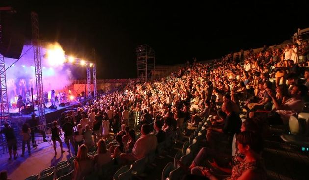 Na tvrdjavi sv. Mihovila Goran Bare s Majkama odrzao koncert. Photo: Dusko Jaramaz/PIXSELL