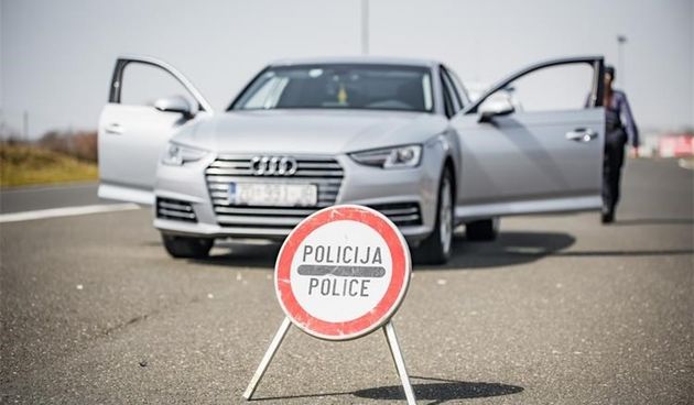 policija ilustracija, presretac