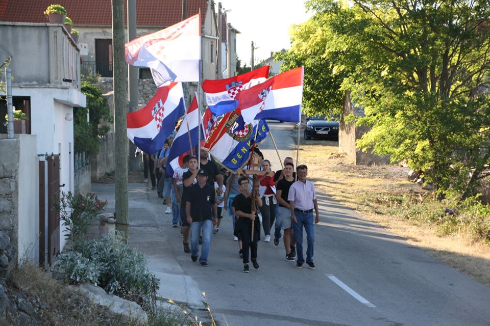 Koracima nade u istinu