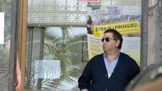 Studentski prosvjed: Zagrlimo rektorat