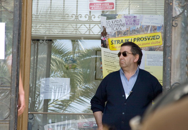 Studentski prosvjed: Zagrlimo rektorat