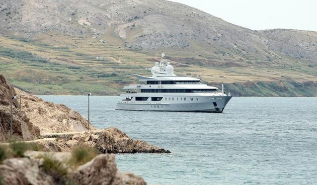 Metajna: Megajahta Indian Empress indijskog biznismena i političara Vijaya Mallye u Paškom zaljevu kod Metajne, Foto: Luka Stanzl/PIXSELL