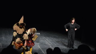 U Kazalištu lutaka Zadar odigrana je predstava “Čarobnjak iz Oza” u režiji Dražena Ferenčine. Foto: Iva Perinčić U Kazalištu lutaka Zadar odigrana je predstava “Čarobnjak iz Oza” u režiji Dražena Ferenčine. Foto: Iva Perinčić