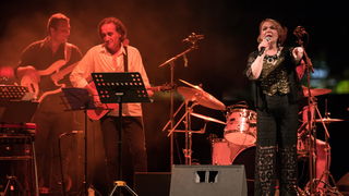 Zorica Kondža i klapa Cambi @ bazen Ilirije u Biogradu