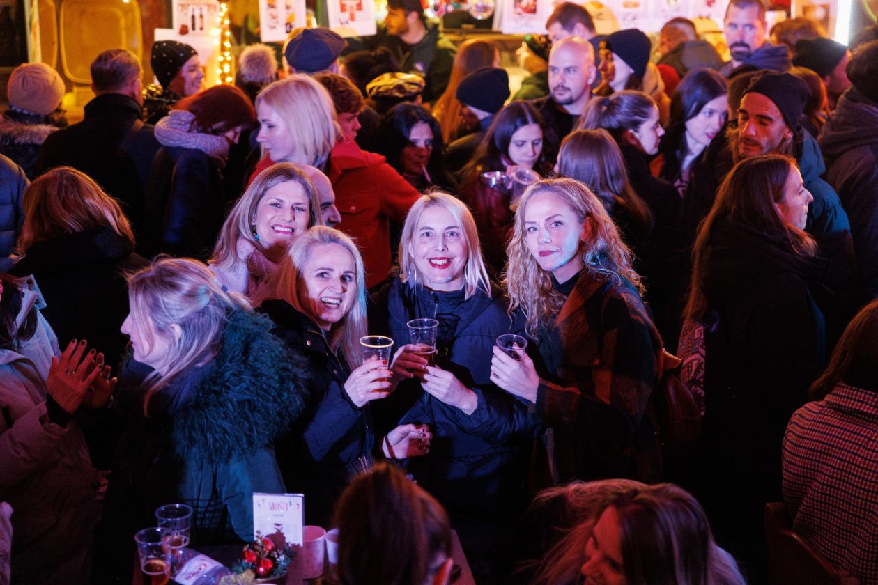 Gustafi @ Božićni gramofon