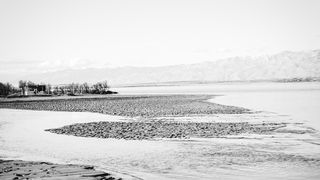 Crno bijela bajka na Kraljičinoj plaži, foto: Iva Perinčić