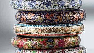 Okitite se hrpom narukvica! (moda.com)