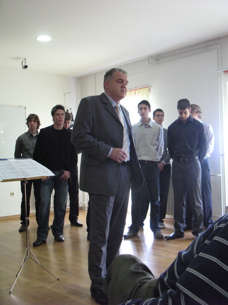 Dodjela nagrada za umjetničke radove u gimnaziji J. Barakovića Dodjela nagrada za umjetničke radove u gimnaziji J. Barakovića