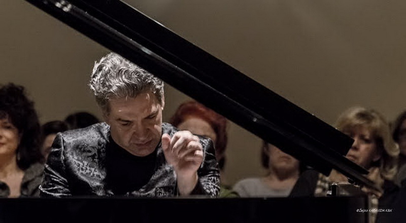 LOvro Pogorelić: “Kavalir za klavirom” u Svečanoj dvorani Sveučilišta u Zadru LOvro Pogorelić: “Kavalir za klavirom” u Svečanoj dvorani Sveučilišta u Zadru