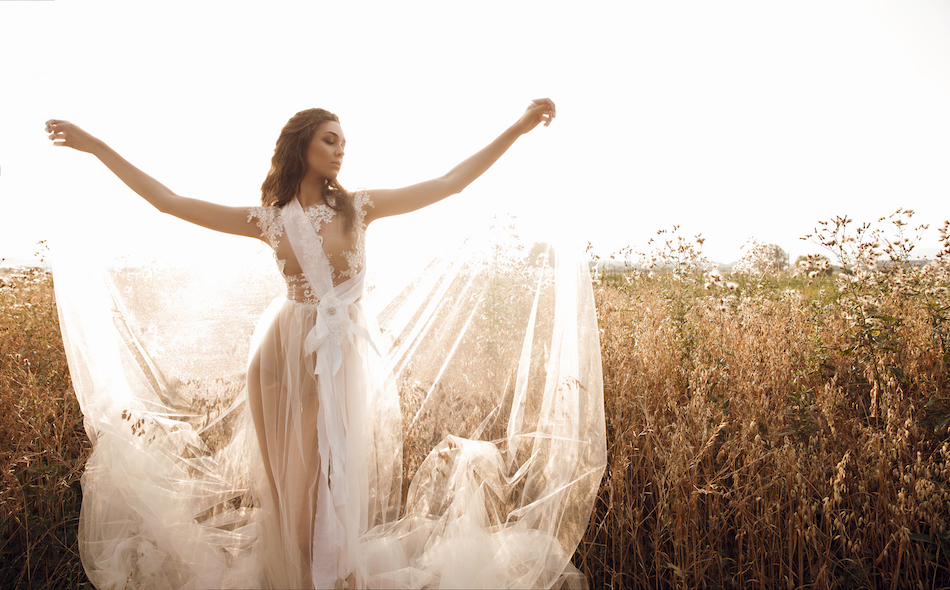 Romantika utkana u prvu kolekciju vjenčanica by Larie