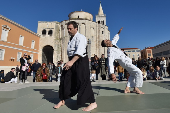 Velikom gastro-eno feštom na Forumu završen 2. “Tuna, Sushi & Wine Festival” Velikom gastro-eno feštom na Forumu završen 2. “Tuna, Sushi & Wine Festival”