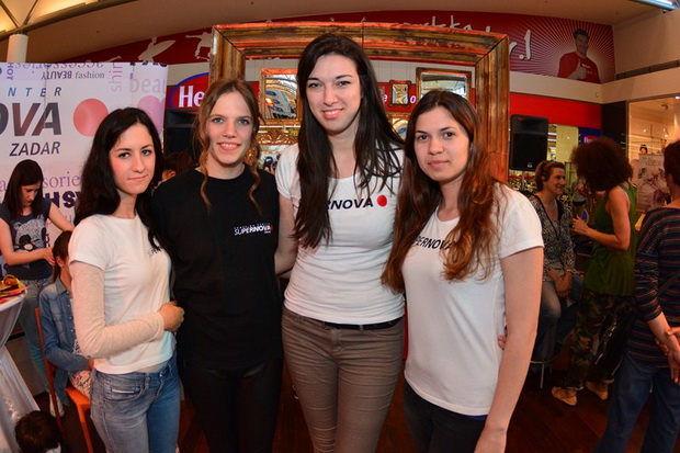 Supernova: Večer super popusta 17. svibnja 2014. Foto: Iva Perinčić Supernova: Večer super popusta 17. svibnja 2014. Foto: Iva Perinčić