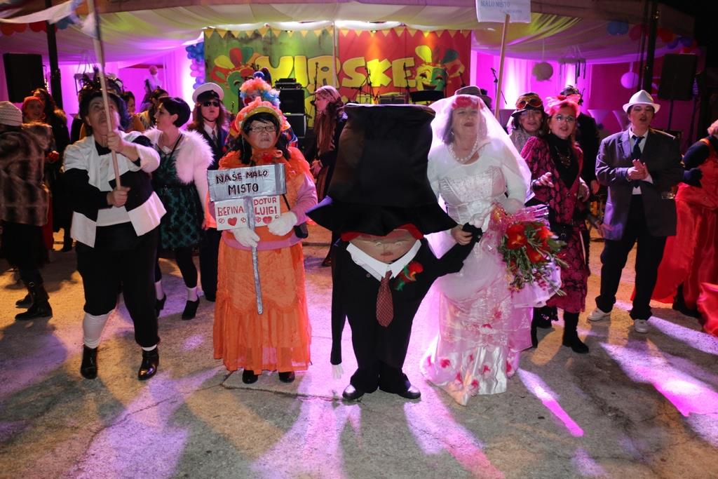 Maškarana Republika preuzela vlast u Viru