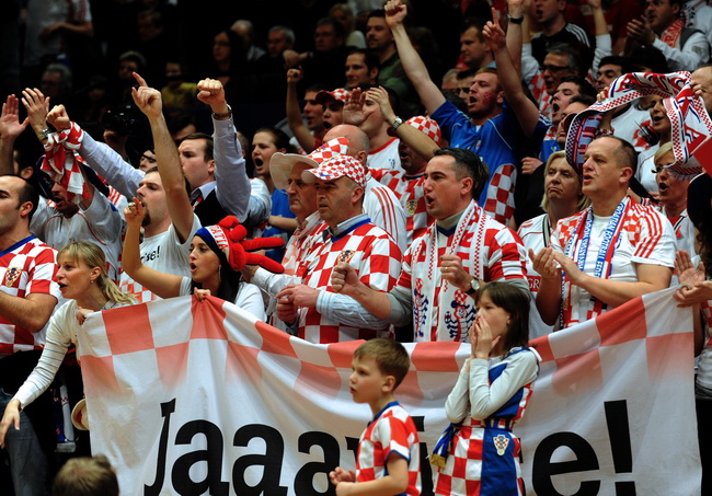 Bec, 310110.
Austrija je domacin EURO 2010 u rukometu od 19-31 01.10. U Becu se igraju utakmice poufinala i finala. Polufinale su izborile reprezentacije Islanda, Francuske, Poljske i Hrvatske. U polufinalnim utakmicama finale su izborile reprezentacije F