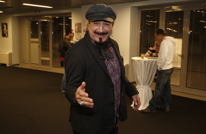 Zadar, 121110
Festival zabavne glazbe Zadar 2010 u velikoj dvorani Kresimira Cosica. Na slici Seid Memic Vajta.
Foto: Jure Miskovic / CROPIX Zadar, 121110
Festival zabavne glazbe Zadar 2010 u velikoj dvorani Kresimira Cosica. Na slici Seid Memic Vajta.
Foto: Jure Miskovic / CROPIX