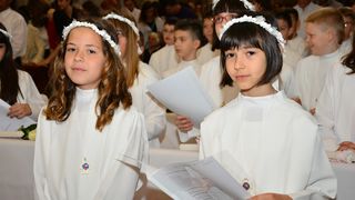 Sakrament Prve pričesti u katedrali sv. Stošije, foto- Iva Perinčić