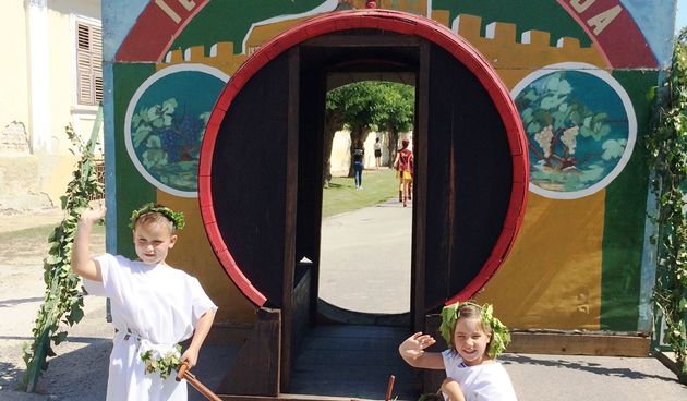 Ilok od danas u znaku 51. Iločke berbe grožđa!