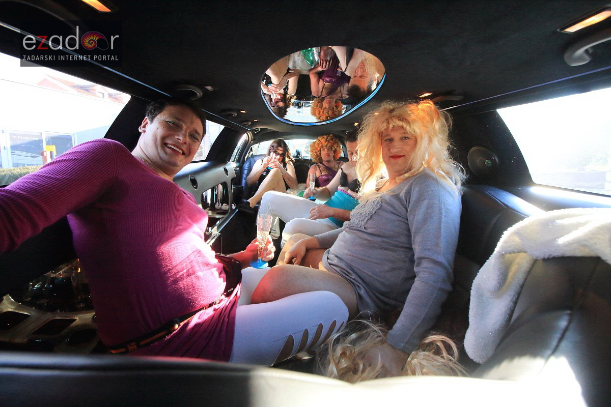 Maškarana povorka Velike Bake u Murteru