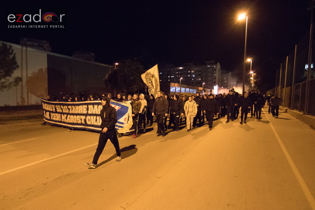 Okupljanje Tornada na Forumu i korteo do Krešinog doma Okupljanje Tornada na Forumu i korteo do Krešinog doma